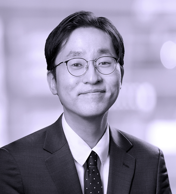 Kang Wook Lee
